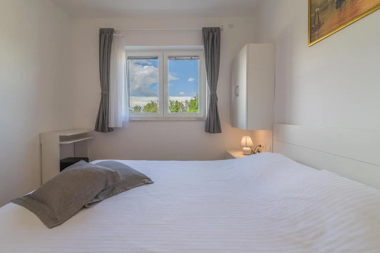 Apartments Enona Nin